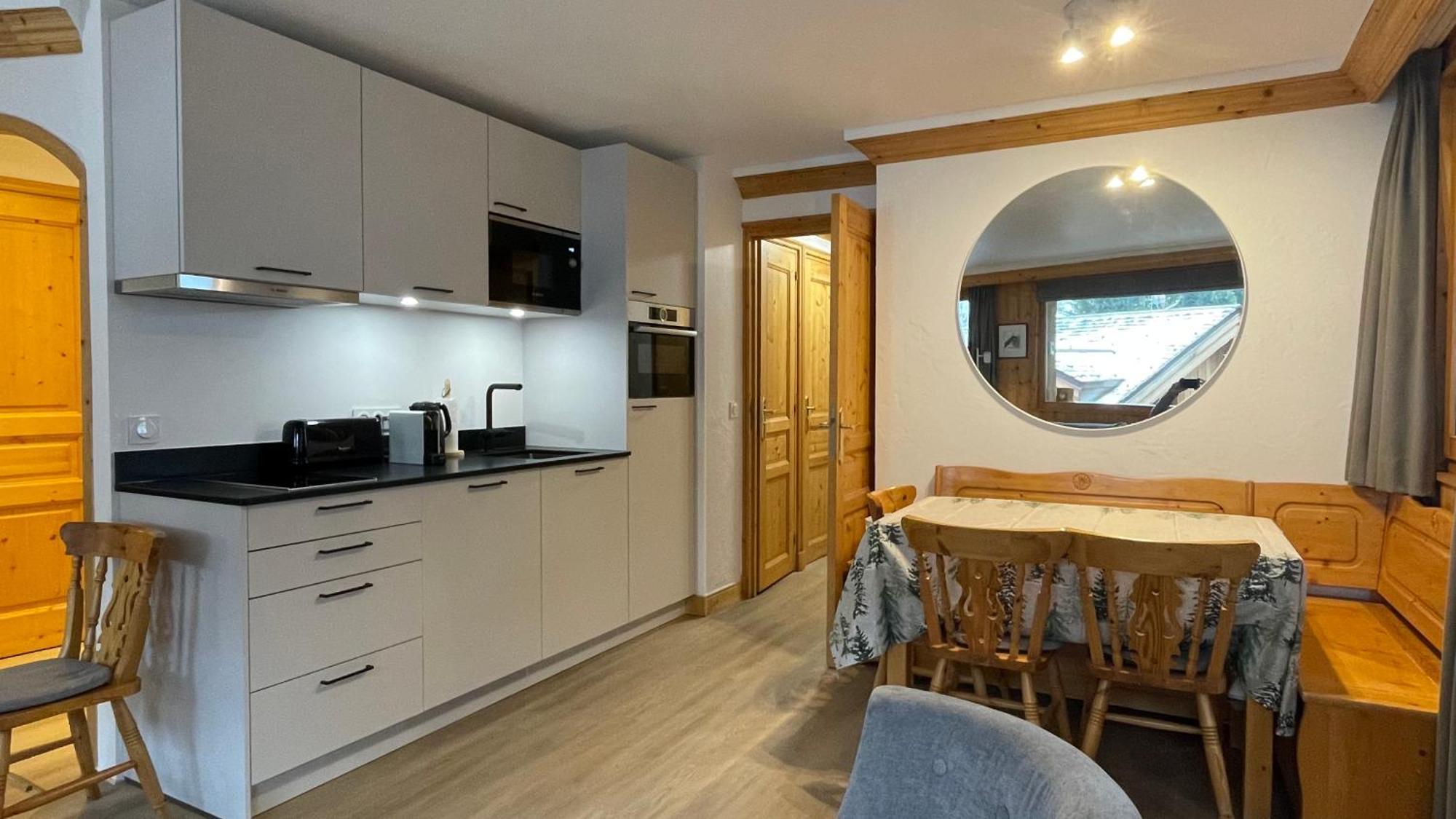 Meribel Centre La Chaudanne, Real Ski In And Out, 3 Bedrooms 2 Bathrooms Newly Renovated, Chalet L'Eperviere Exterior photo